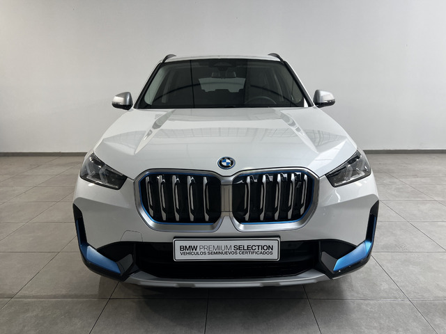 Foto 2 BMW iX1 xDrive30 230 kW (313 CV)