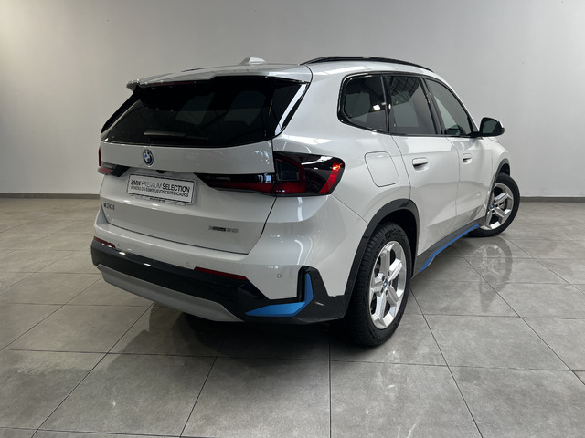 Foto 4 BMW iX1 xDrive30 230 kW (313 CV)