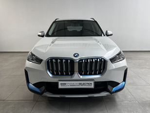 Fotos de BMW iX1 xDrive30 color Blanco. Año 2024. 230KW(313CV). Eléctrico. En concesionario Movitransa Cars Jerez de Cádiz