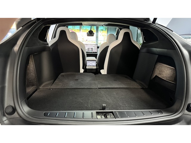 Tesla Model X Plaid AWD 750 kW (1020 CV)