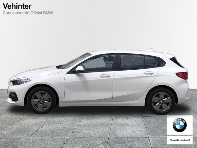 BMW Serie 1 118d color Blanco. Año 2024. 110KW(150CV). Diésel. En concesionario Vehinter Getafe de Madrid
