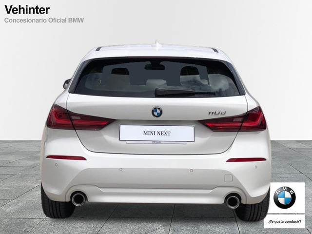 BMW Serie 1 118d color Blanco. Año 2024. 110KW(150CV). Diésel. En concesionario Vehinter Getafe de Madrid
