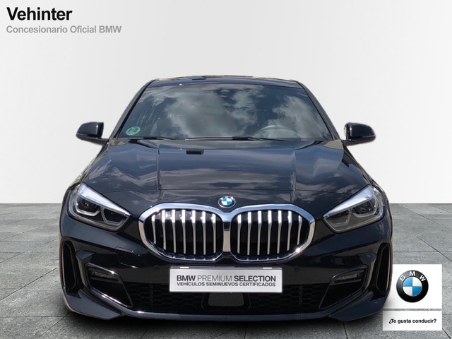 BMW Serie 1 118d color Negro. Año 2024. 110KW(150CV). Diésel. En concesionario Vehinter Getafe de Madrid
