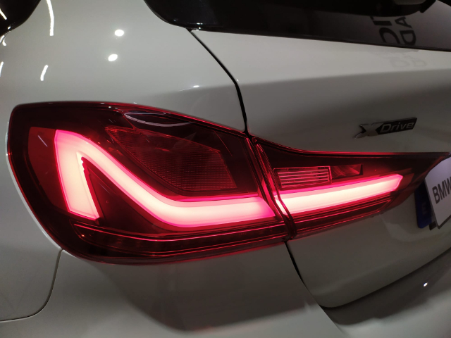 BMW Serie 1 M135i color Blanco. Año 2021. 225KW(306CV). Gasolina. En concesionario Hispamovil, Orihuela de Alicante
