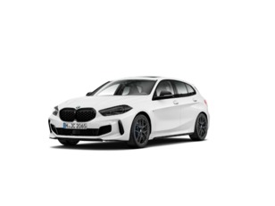 Fotos de BMW Serie 1 M135i color Blanco. Año 2021. 225KW(306CV). Gasolina. En concesionario Hispamovil, Torrevieja de Alicante