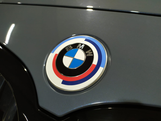 BMW Serie 1 118i color Gris. Año 2019. 103KW(140CV). Gasolina. En concesionario Hispamovil Elche de Alicante