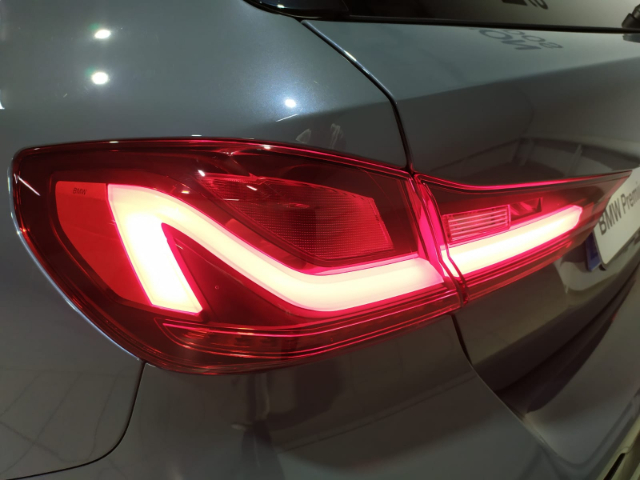 BMW Serie 1 118i color Gris. Año 2019. 103KW(140CV). Gasolina. En concesionario Hispamovil Elche de Alicante