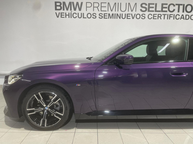 BMW Serie 2 220d Coupe color Violeta. Año 2023. 140KW(190CV). Diésel. En concesionario Hispamovil Elche de Alicante