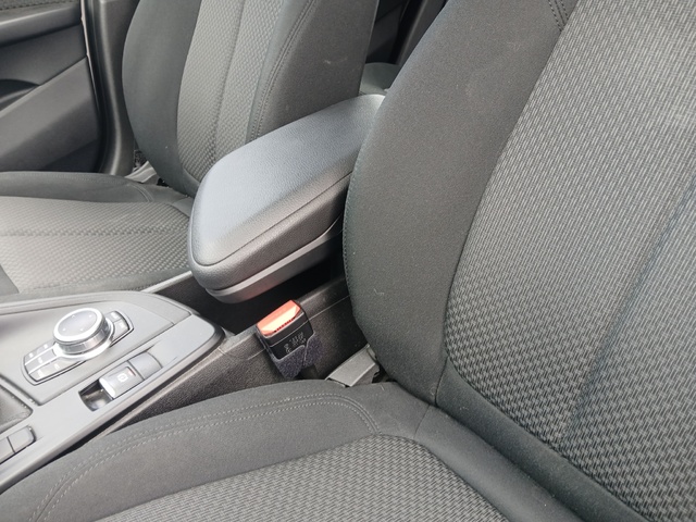 BMW X1 sDrive18d color Blanco. Año 2019. 110KW(150CV). Diésel. En concesionario GANDIA Automoviles Fersan, S.A. de Valencia