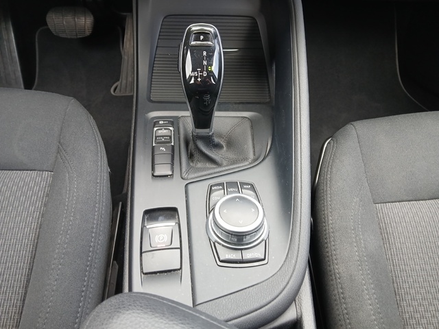 BMW X1 sDrive18d color Blanco. Año 2019. 110KW(150CV). Diésel. En concesionario GANDIA Automoviles Fersan, S.A. de Valencia