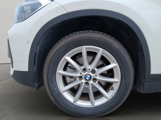BMW X1 sDrive18d color Blanco. Año 2019. 110KW(150CV). Diésel. En concesionario GANDIA Automoviles Fersan, S.A. de Valencia