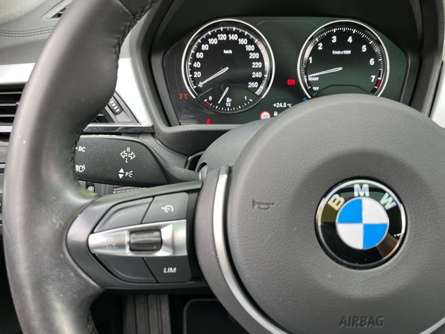 BMW X2 sDrive20i color Azul. Año 2021. 141KW(192CV). Gasolina. En concesionario Celtamotor Vigo de Pontevedra