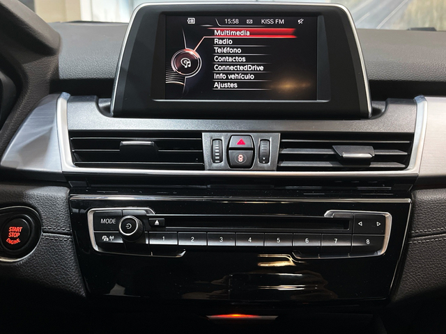 BMW Serie 2 218i Active Tourer color Gris. Año 2015. 100KW(136CV). Gasolina. En concesionario Murcia Premium S.L. AV DEL ROCIO de Murcia
