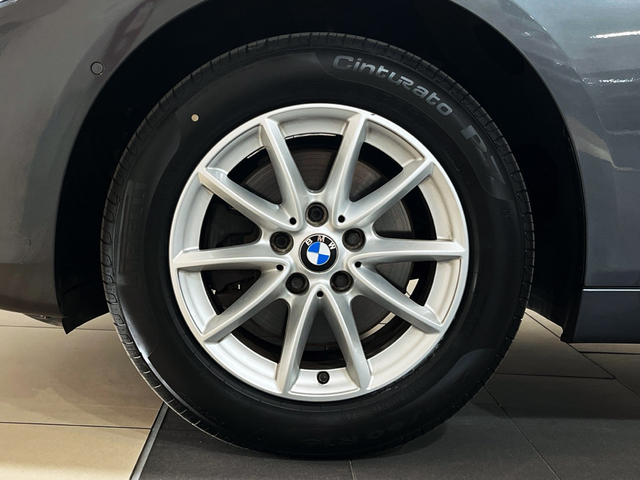 BMW Serie 2 218i Active Tourer color Gris. Año 2015. 100KW(136CV). Gasolina. En concesionario Murcia Premium S.L. AV DEL ROCIO de Murcia
