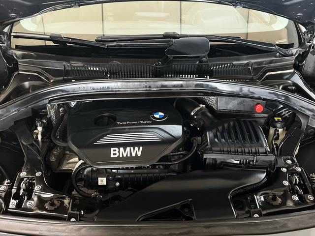 BMW Serie 2 218i Active Tourer color Gris. Año 2015. 100KW(136CV). Gasolina. En concesionario Murcia Premium S.L. AV DEL ROCIO de Murcia