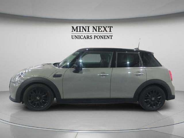 fotoG 2 del MINI MINI 5 Puertas Cooper 100 kW (136 CV) 136cv Gasolina del 2021 en Lleida