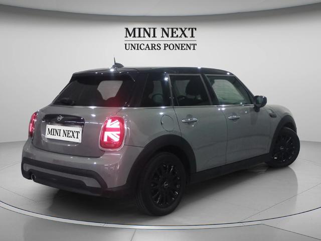 fotoG 3 del MINI MINI 5 Puertas Cooper 100 kW (136 CV) 136cv Gasolina del 2021 en Lleida