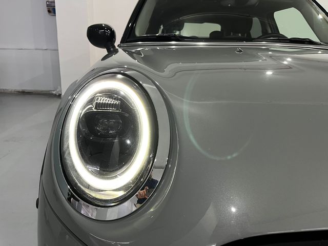 fotoG 18 del MINI MINI 5 Puertas Cooper 100 kW (136 CV) 136cv Gasolina del 2021 en Lleida