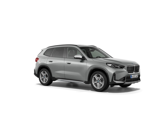 BMW X1 xDrive20d color Gris Plata. Año 2024. 120KW(163CV). Diésel. En concesionario ALBAMOCION CIUDAD REAL  de Ciudad Real