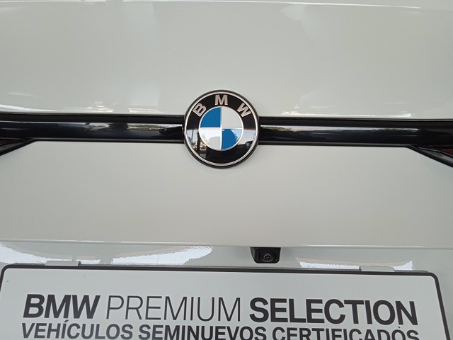 BMW Serie 2 220d Gran Coupe color Blanco. Año 2024. 140KW(190CV). Diésel. En concesionario ALBAMOCION CIUDAD REAL  de Ciudad Real
