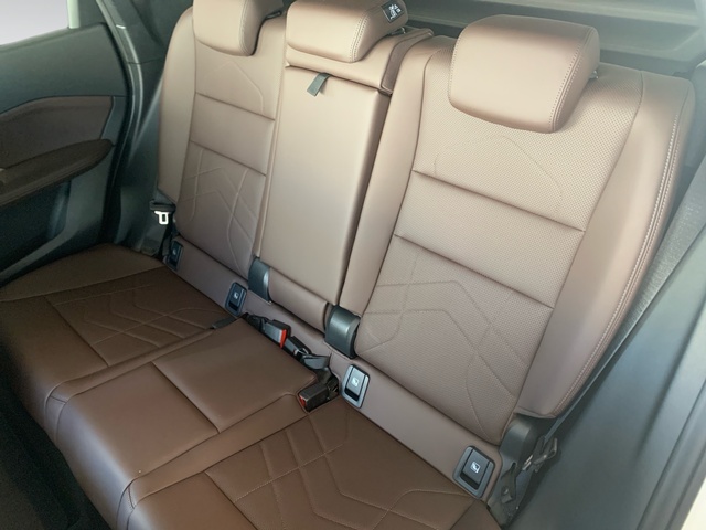 Foto 9 BMW iX1 xDrive30 230 kW (313 CV)