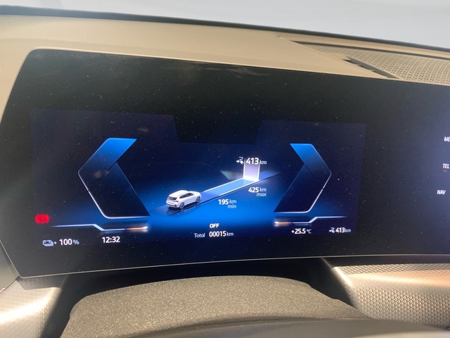 Foto 13 BMW iX1 xDrive30 230 kW (313 CV)