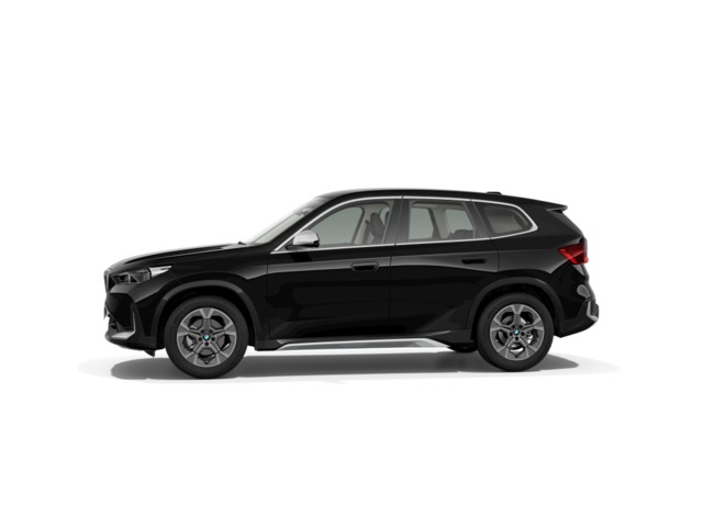 BMW X1 sDrive18i color Negro. Año 2022. 100KW(136CV). Gasolina. En concesionario Automotor Premium Fuengirola - Málaga de Málaga