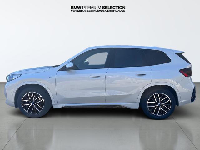 BMW iX1 xDrive30 color Blanco. Año 2025. 230KW(313CV). Eléctrico. En concesionario Automotor Premium Marbella - Málaga de Málaga