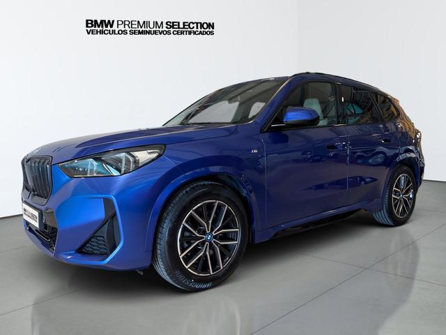 BMW iX1 xDrive30 color Azul. Año 2023. 230KW(313CV). Eléctrico. En concesionario Automotor Premium Viso - Málaga de Málaga