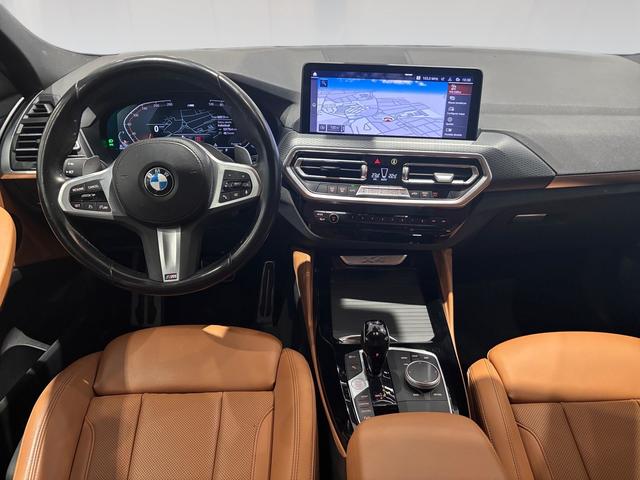 BMW X4 xDrive30d color Blanco. Año 2022. 210KW(286CV). Diésel. En concesionario Automotor Costa, S.L.U. de Almería