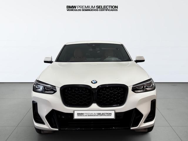 BMW X4 xDrive30d color Blanco. Año 2022. 210KW(286CV). Diésel. En concesionario Automotor Costa, S.L.U. de Almería