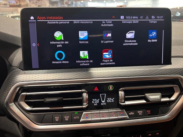 BMW X4 xDrive30d color Blanco. Año 2022. 210KW(286CV). Diésel. En concesionario Automotor Costa, S.L.U. de Almería