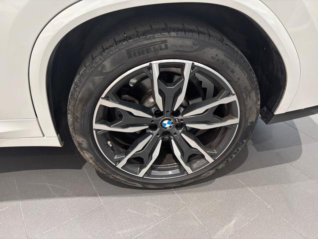 BMW X4 xDrive30d color Blanco. Año 2022. 210KW(286CV). Diésel. En concesionario Automotor Costa, S.L.U. de Almería