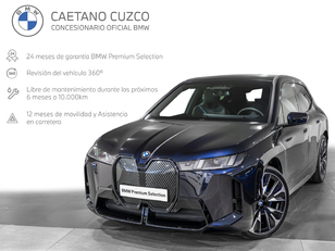 Fotos de BMW iX xDrive45 color Negro. Año 2025. 300KW(408CV). Eléctrico. En concesionario Caetano Cuzco, Alcalá de Madrid