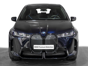 Fotos de BMW iX xDrive45 color Negro. Año 2025. 300KW(408CV). Eléctrico. En concesionario Caetano Cuzco, Alcalá de Madrid