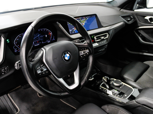 BMW Serie 2 218d Gran Coupe color Negro. Año 2024. 110KW(150CV). Diésel. En concesionario Barcelona Premium -- GRAN VIA de Barcelona
