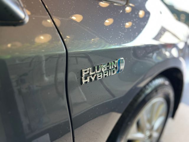 Toyota Prius 1.8 HSD Hibrido Executive 100 kW (136 CV)