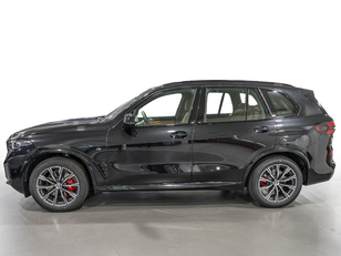 Fotos de BMW X5 xDrive40d color Negro. Año 2025. 259KW(352CV). Diésel. En concesionario Caetano Cuzco, Alcalá de Madrid