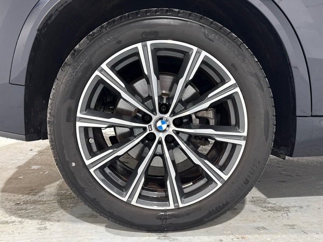 BMW X5 xDrive30d color Negro. Año 2024. 219KW(298CV). Diésel. En concesionario Auto Premier, S.A. - MADRID de Madrid