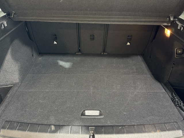 BMW X1 sDrive18d color Blanco. Año 2019. 110KW(150CV). Diésel. En concesionario Auto Premier, S.A. - ALCALÁ DE HENARES de Madrid