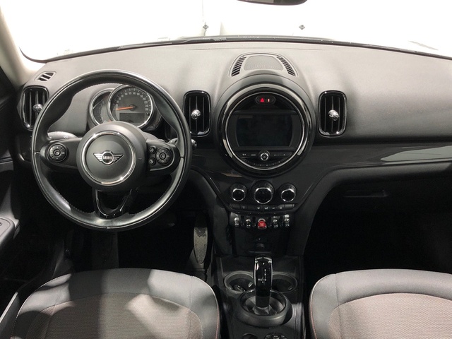 fotoG 6 del MINI MINI Countryman Cooper 100 kW (136 CV) 136cv Gasolina del 2020 en Madrid