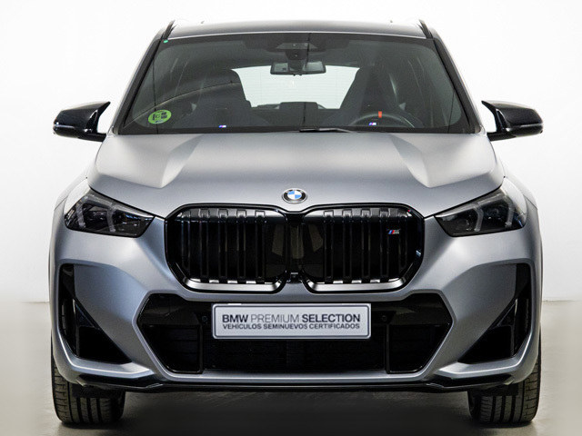 BMW X1 M35i color Gris. Año 2024. 221KW(300CV). Gasolina. En concesionario BMW Fuenteolid Valladolid de Valladolid