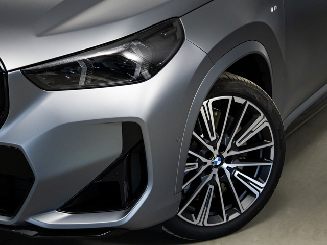 BMW X1 M35i color Gris. Año 2024. 221KW(300CV). Gasolina. En concesionario BMW Fuenteolid Valladolid de Valladolid
