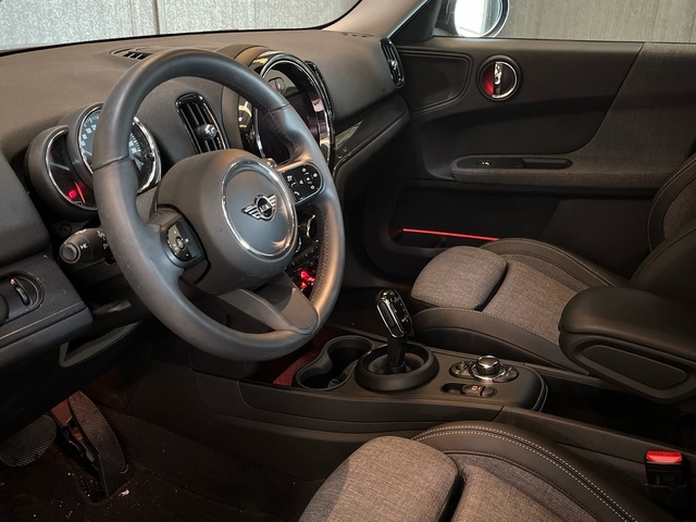 fotoG 10 del MINI MINI Countryman Cooper 100 kW (136 CV) 136cv Gasolina del 2022 en Pontevedra