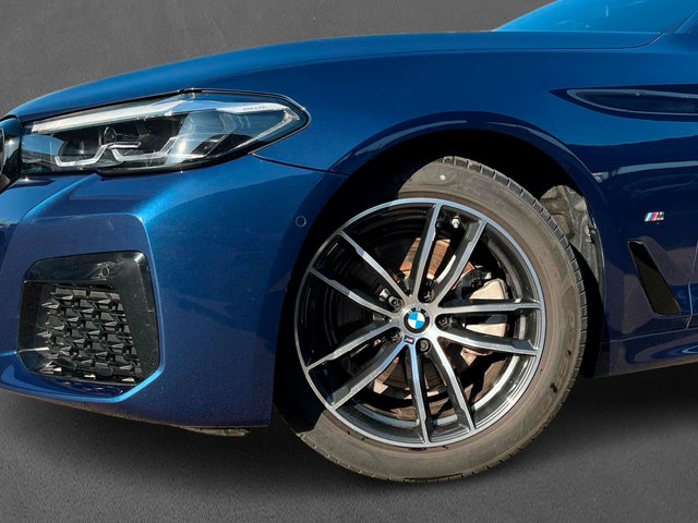 BMW Serie 5 520d color Azul. Año 2024. 140KW(190CV). Diésel. En concesionario CARTAGENA PREMIUM S.L. de Murcia