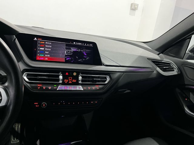 BMW Serie 2 218d Gran Coupe color Negro. Año 2021. 110KW(150CV). Diésel. En concesionario Unicars Ponent de Lleida