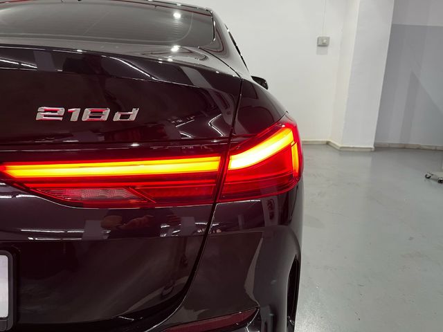 BMW Serie 2 218d Gran Coupe color Negro. Año 2021. 110KW(150CV). Diésel. En concesionario Unicars Ponent de Lleida