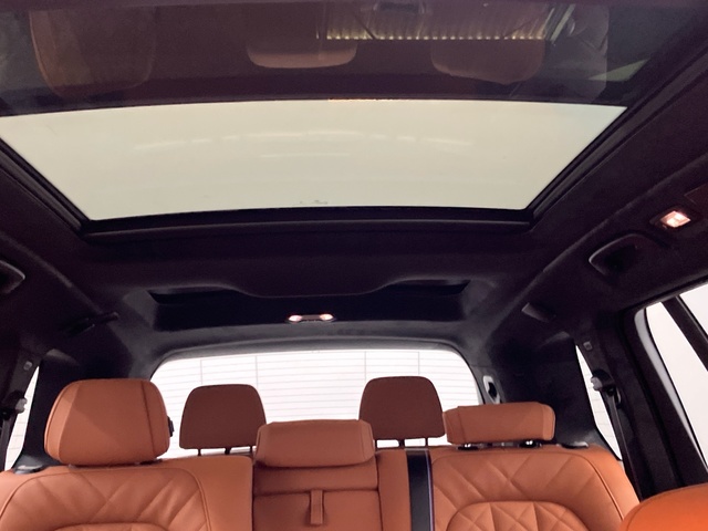 BMW X7 xDrive40d color Azul. Año 2025. 259KW(352CV). Diésel. En concesionario Proa Premium Palma de Baleares