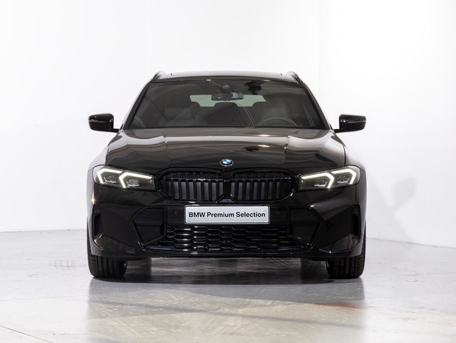 BMW Serie 3 320d Touring color Negro. Año 2025. 140KW(190CV). Diésel. En concesionario Oliva Motor Girona de Girona