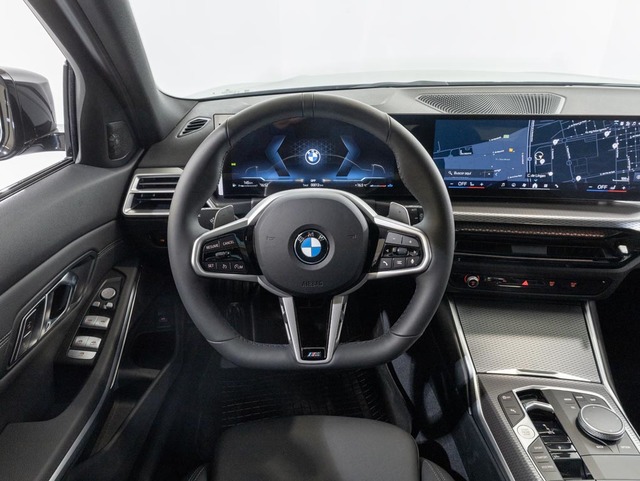 BMW Serie 3 320d Touring color Negro. Año 2025. 140KW(190CV). Diésel. En concesionario Oliva Motor Girona de Girona